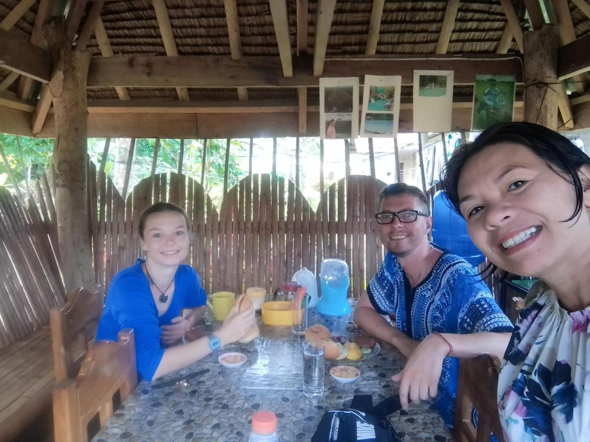 Lhoyjean Garden Hostel Batuan المظهر الخارجي الصورة
